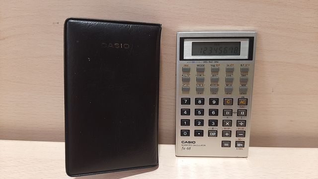 Calculadora Científica Casio FX-68