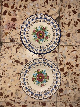 Plato de porcelana decorado floral