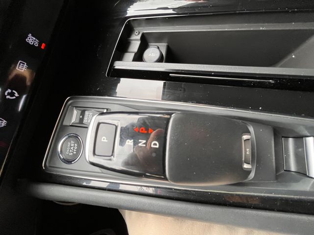 Peugeot 508 active 1.5  hdi  130 cv diesel