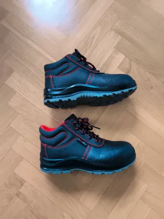 Botas de seguridad Forli Talla 38 
 sin estrenar.