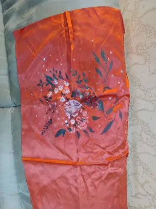 Stoffa raso dipinta a mano