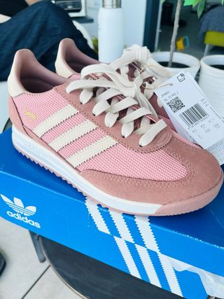 Adidas Zapatillas Deportivas Rosa y Beige