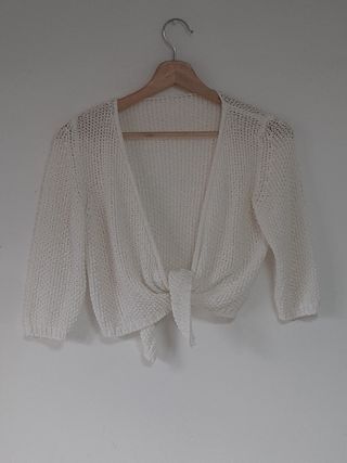 Bolero blanco anudado manga corta