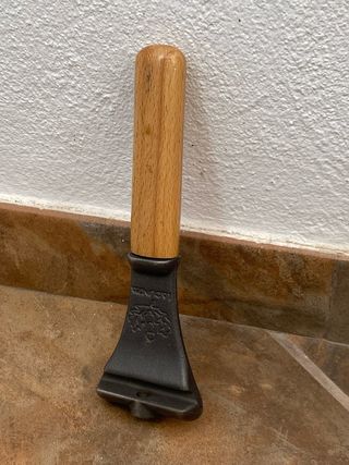 Mando para puerta de chimenea de leña