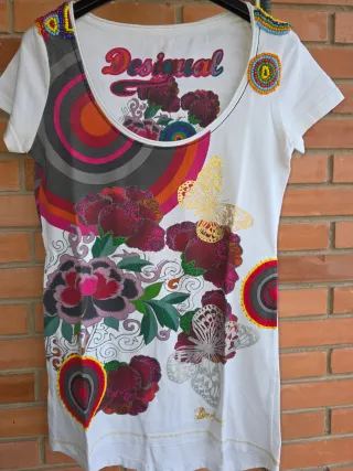 Camiseta Desigual S Estampada con Piedrecitas