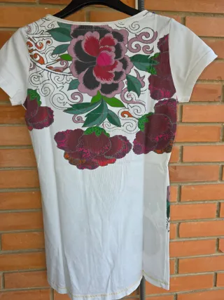 Camiseta Desigual S Estampada con Piedrecitas