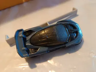 Hot Wheels McLaren Senna Azul