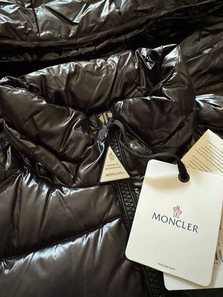 Chaqueta Moncler Maya Negra Plumas