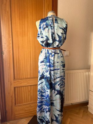 Vestido largo estampado azul y multicolor