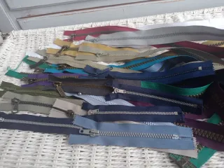 Lote 24 cremalleras de colores