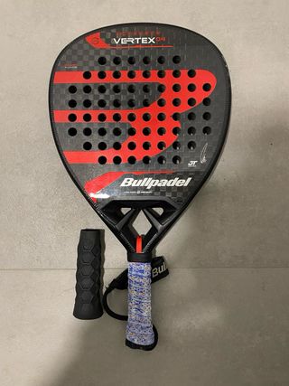 Pala Bullpadel Vertex 04 Juan Tello