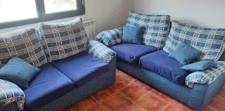 2 Sofás (1 Sofá Cama) Azul