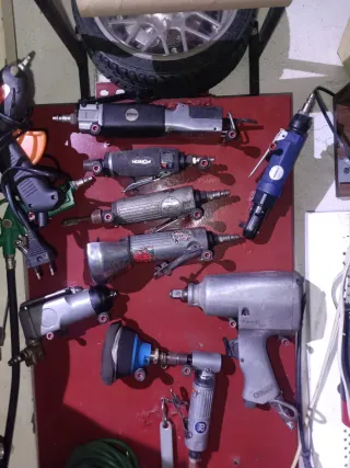 Compresor de aire + manguera y pistolas