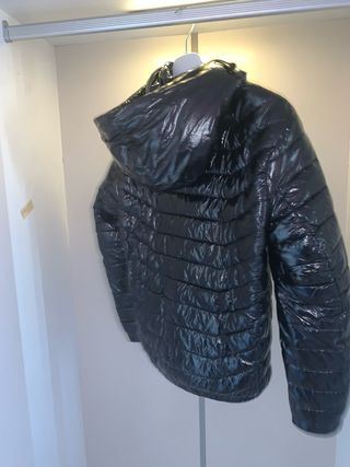 Abrigo Nike Negro con Capucha