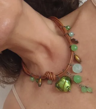 Collar cuero con abalorios cristal