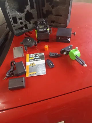 Nivel Láser  con Accesorios