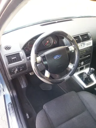 Ford Mondeo 2004
