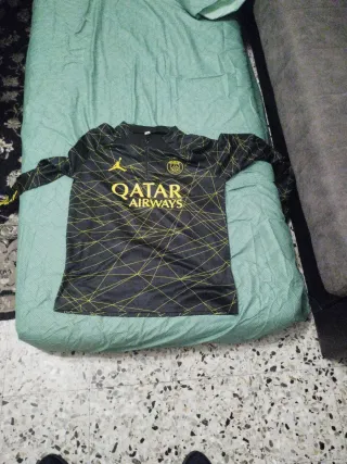 Felpa calcio PSG Jordan nera e giallo 