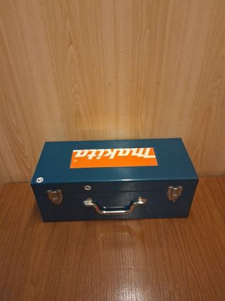 Cepilladora Makita 1100 82mm