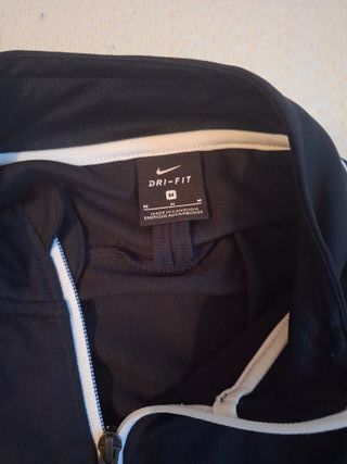 Sudadera Nike Negro y Blanco nueva