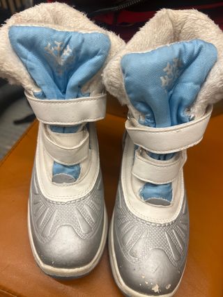 Botas de nieve infantiles talla 32 ( dos ) 