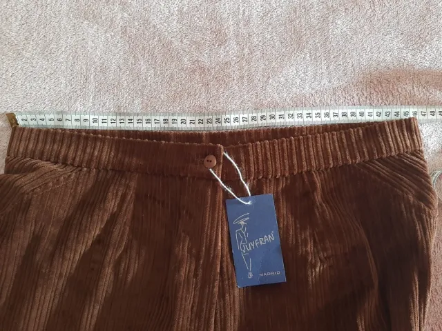 Pantalones pana nuevos