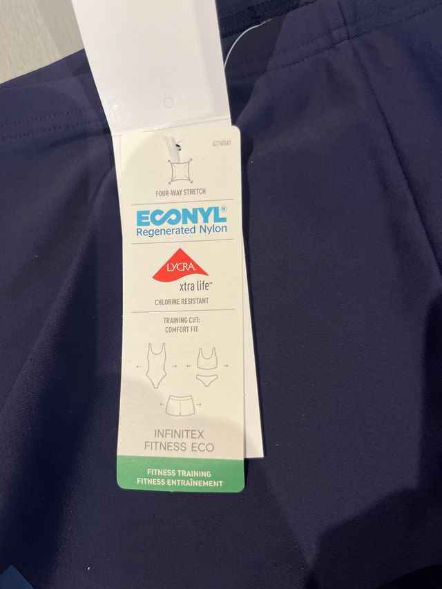 Bañador ADIDAS chico talla 34 sin estrenar chi