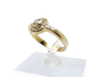 Anillo de Oro 18 Kt 4 gr. de segunda mano