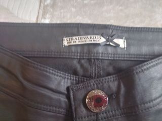Pantalón efecto piel negro
