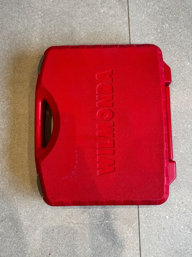 Caja de herramientas WILMONDA roja