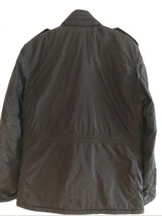 Chaqueta azul hombre con detalles