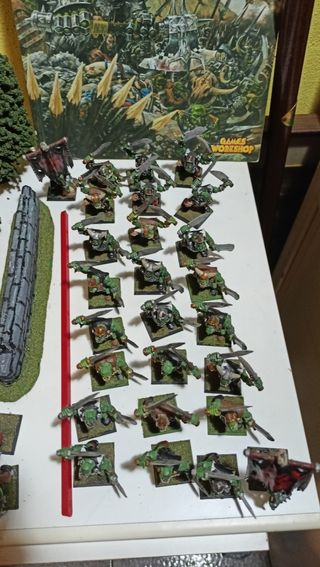 Warhammer Orchi e Goblin Miniature 115 PZ