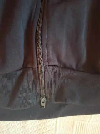 Sudadera Adidas Negra con Rayas Blancas
