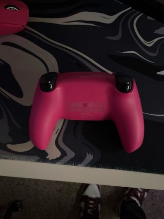 Mando PS5 Rosa SIN ESTRENAR