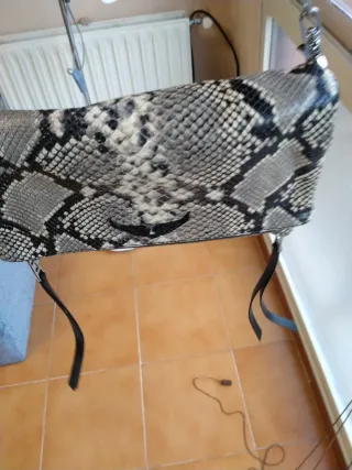 Bolso piel serpiente