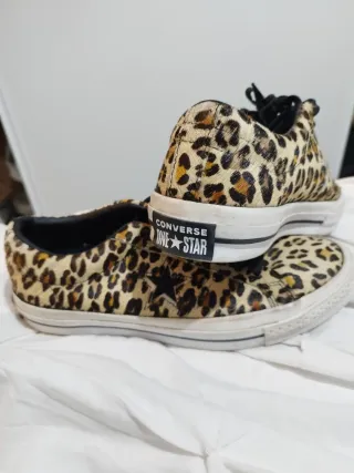 Converse One Star Animal Print