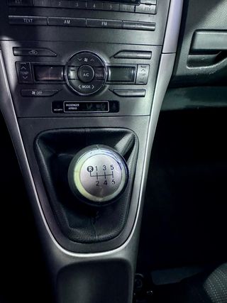TOYOTA Auris 2.0 D4D Sol Unico Dueño