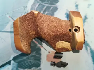 Cachas Walther GSP ergonómicas ajustables