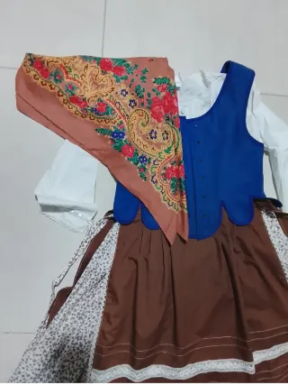 Traje Regional niña talla 10
