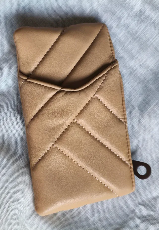 Bolso bandolera y monedero. A estrenar. CAMINATTA