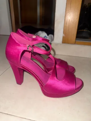 Zapatos de tacón rosa