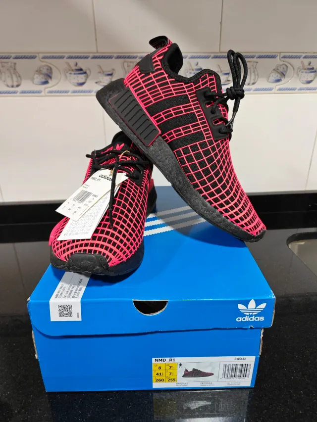 Adidas NMD_R1 Talla 41,5 GW5633