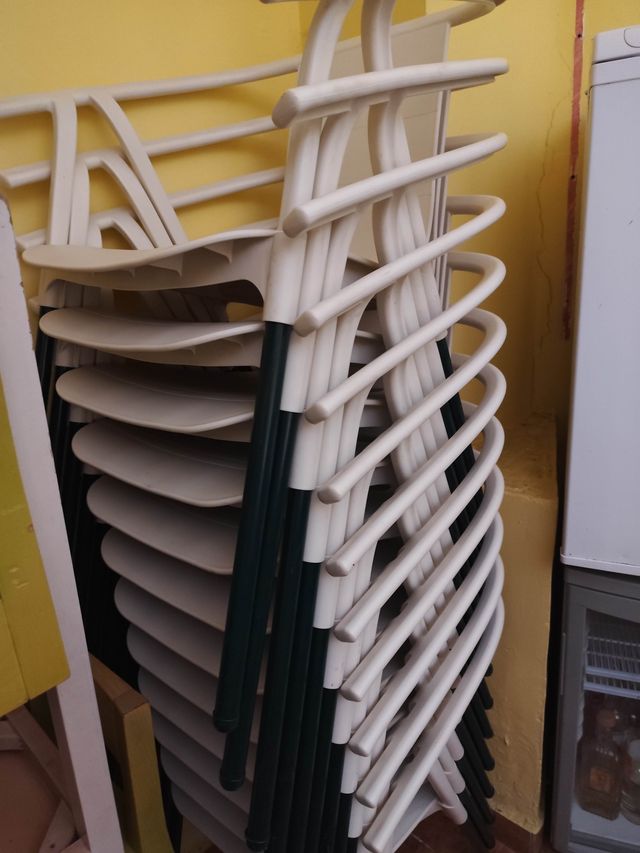 Sillas de terraza apilables (Plástico)