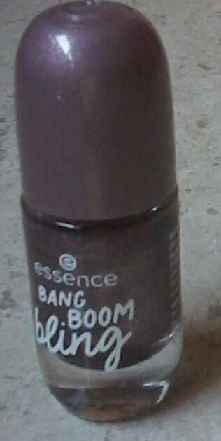 Laca de uñas Essence Bang Boom Bling