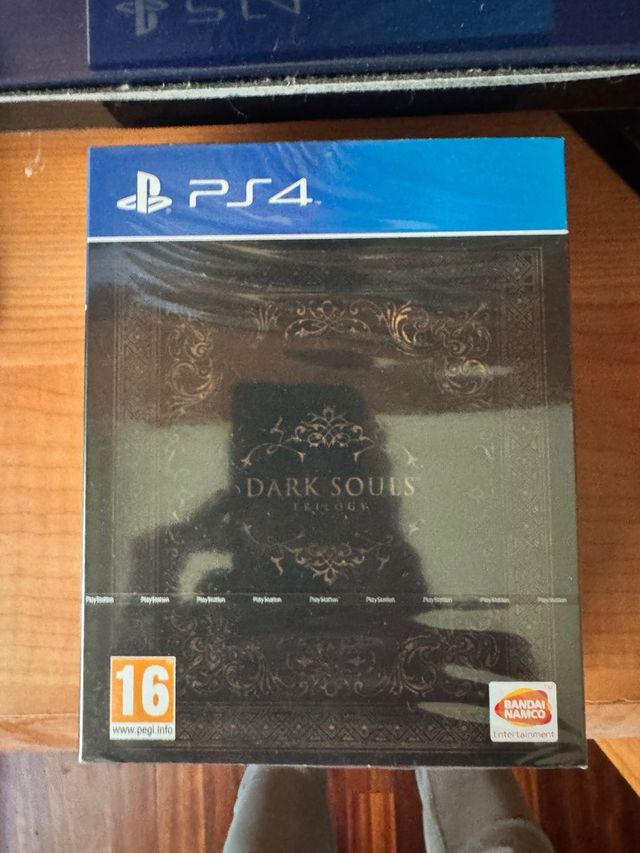 Dark Souls Trilogy PS4