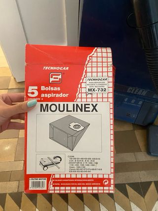 Aspiradora Moulinex con bolsa