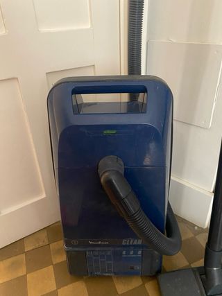 Aspiradora Moulinex con bolsa