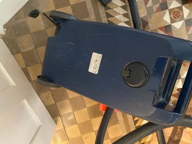 Aspiradora Moulinex con bolsa