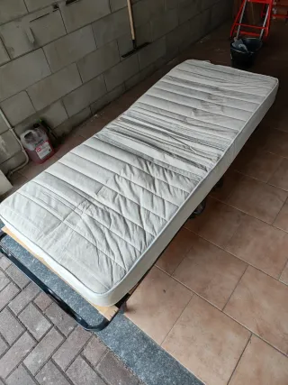 Letto pieghevole in tessuto