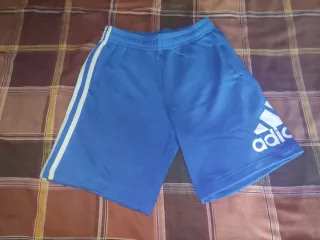Pantalón corto Adidas azul